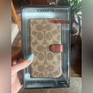 NWT Coach iPhone 13 Phone Case Wallet